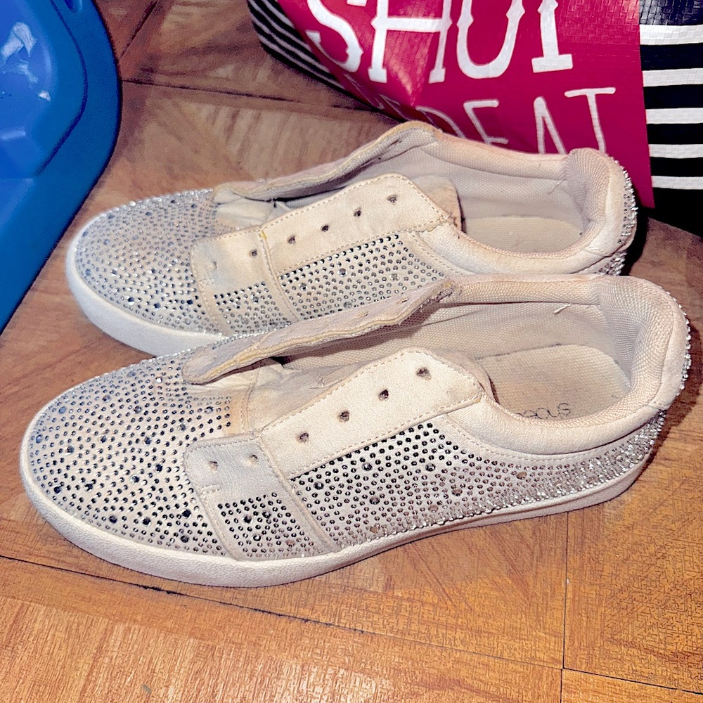 Shoedazzle Rhinestone Thick sole sneakers size 7